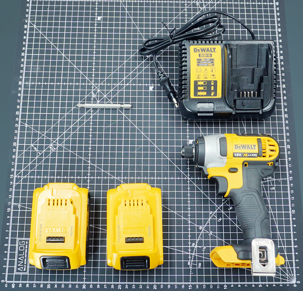 [DEWALT 디월트] DCF885P2 충전임팩드릴 배터리2개풀세트